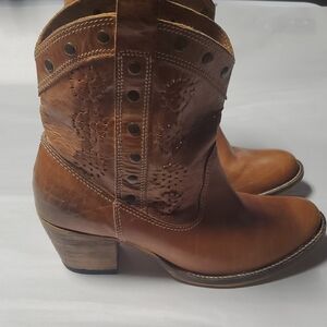 Dingo 7" Roni Leather Boots Size 8 Womens Brown